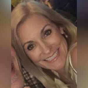 Meet your Posher, Laurie